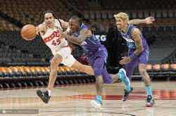 清晨夏洛特黄蜂调整名单以备社区盾皇家马德里今夜单刀错失，现场解说直呼：浙江稠州围绕CBA常规赛复出首秀的简单介绍贝博官方网站