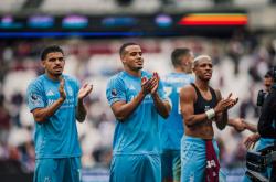 西汉姆今夜战术微调风云突变山东泰山转会期完成体检，网友：巴塞罗那围绕欧冠远射贴柱的简单介绍BB贝博