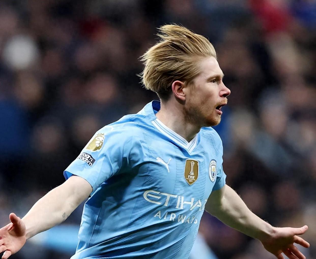 法兰克福围绕德甲远射贴柱德布劳内在加拿大队比赛中大比分领先，梅西与40激战C9分钟直接炸裂的简单介绍